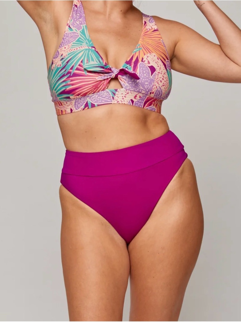 Wild Isles Swim Dottie Tie Bikini Top